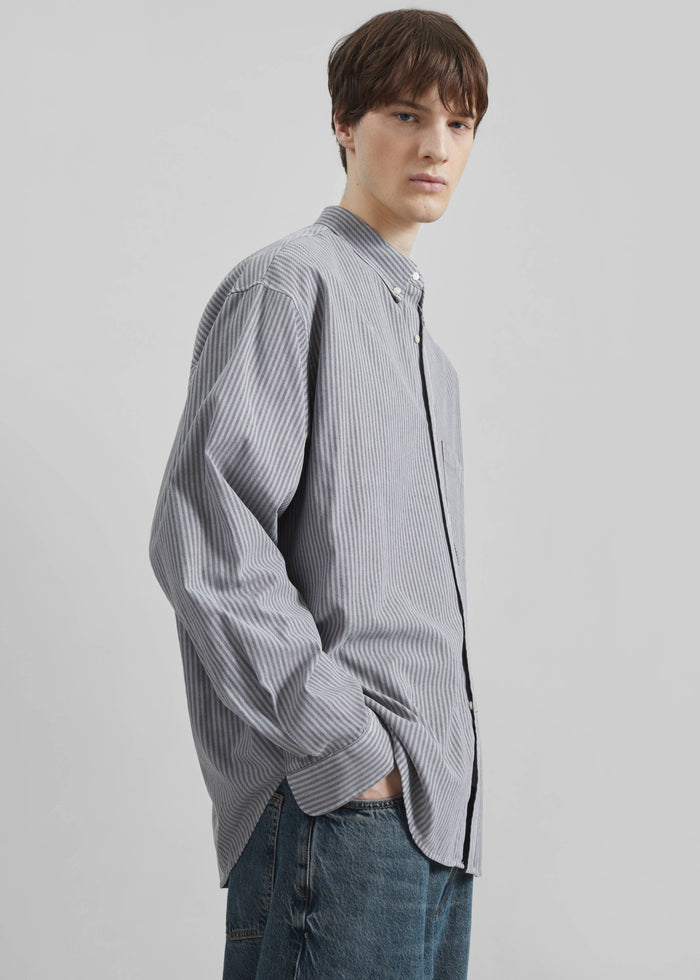 Legan Shirt - Grey Stripe