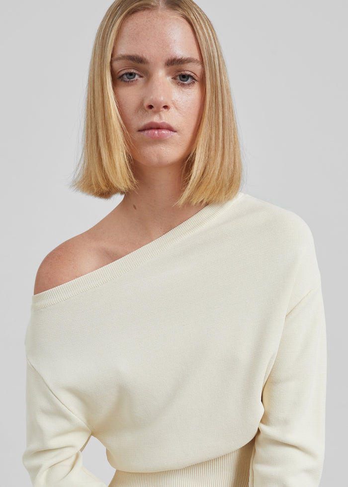 Lessay Asymmetric Knit Pullover - Cream