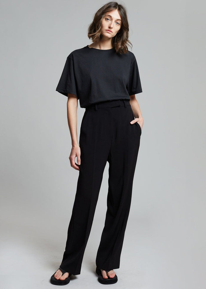 Lilou Simple Tee - Black top The Frankie Shop