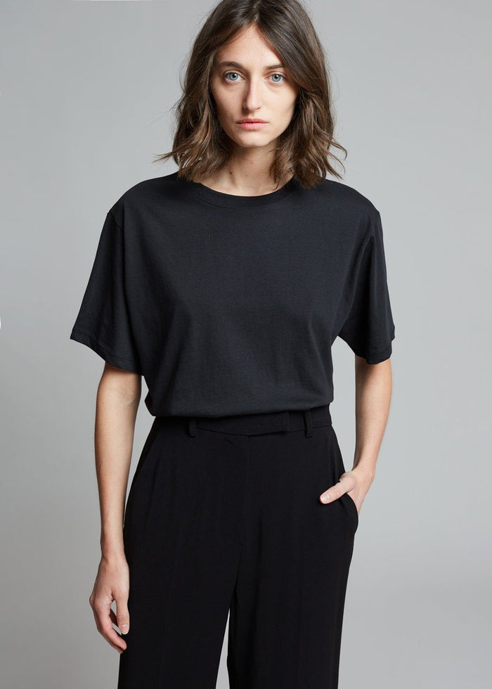 Lilou Simple Tee - Black top The Frankie Shop