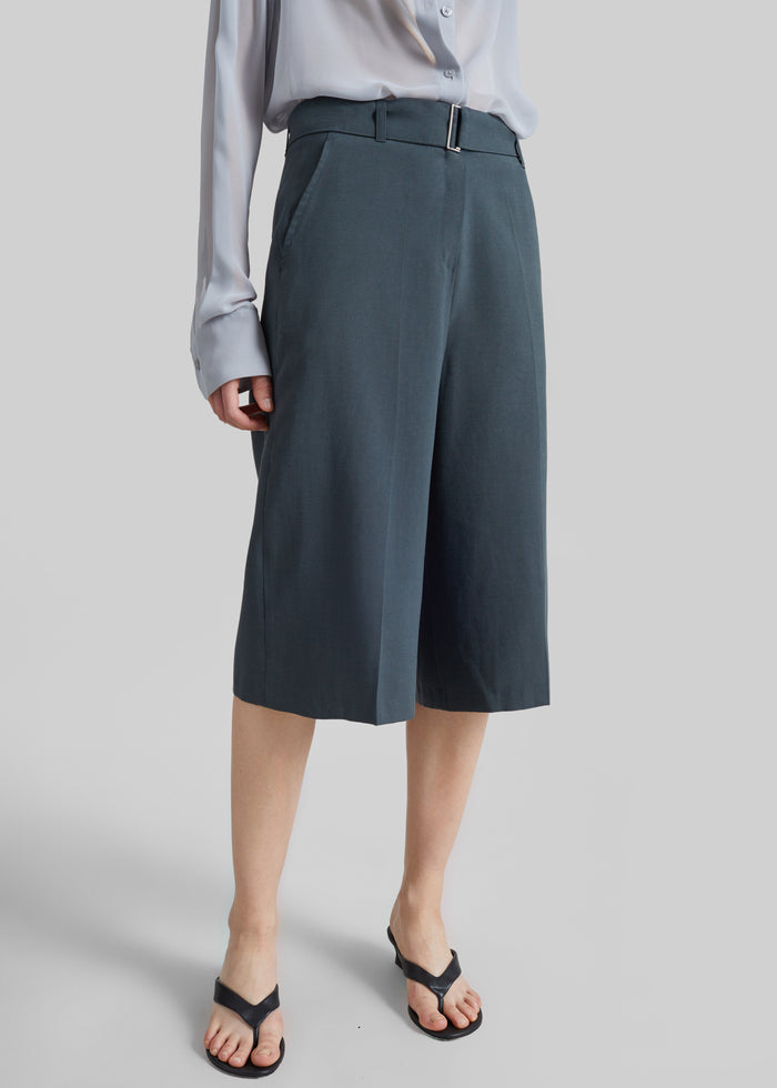 Lioni Tailored Bermuda Shorts - Deep Teal
