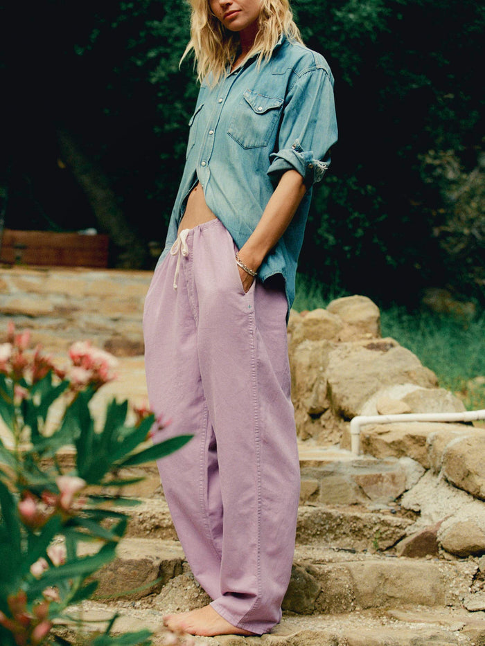 Black lounge pant in lilac