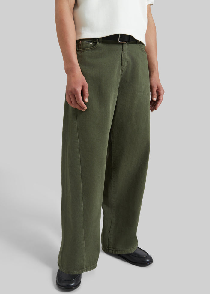Mareil Barrel Leg Jeans - Olive