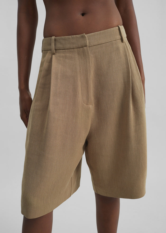 Marfa Linen Bermuda Shorts - Camel