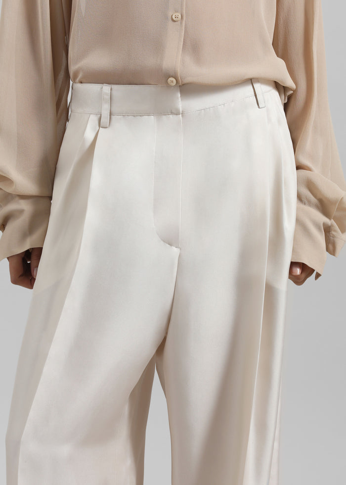 Marfa Pleated Silk Trousers - Ivory