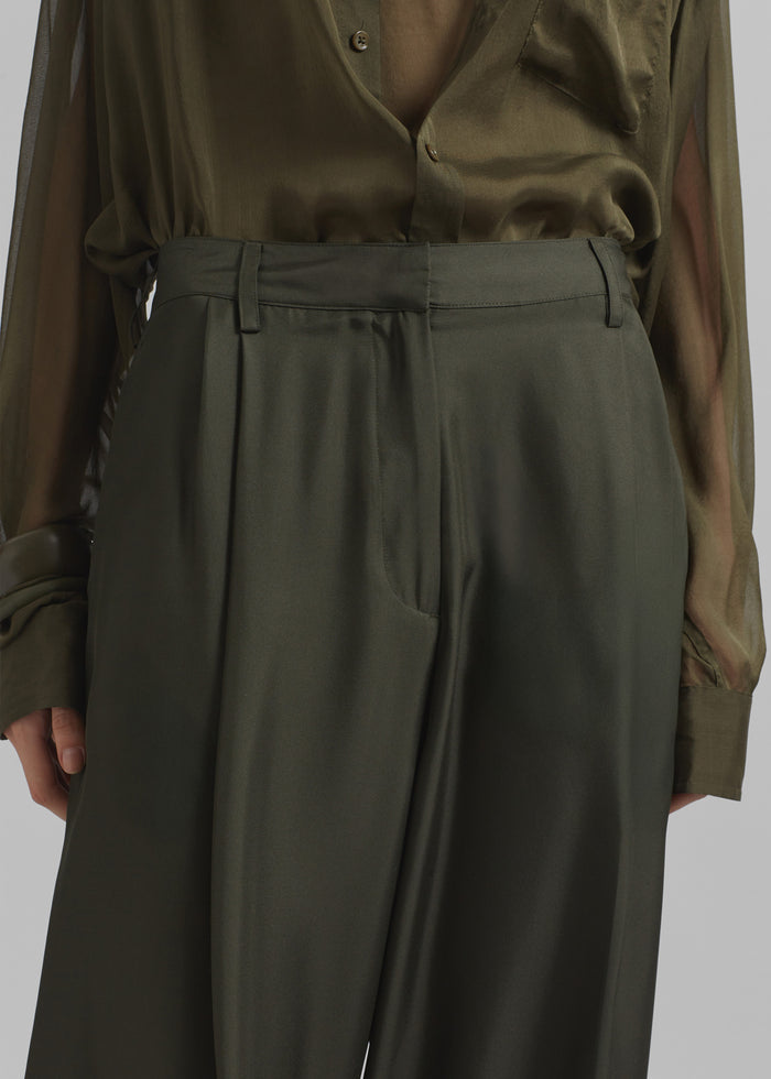Marfa Pleated Silk Trousers - Khaki