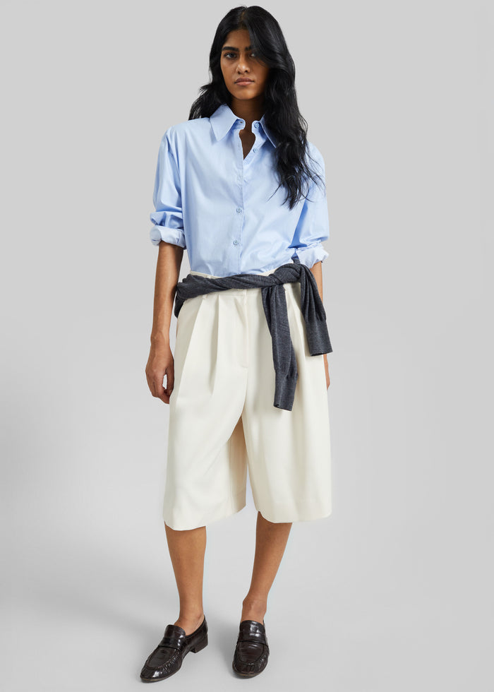 Martel Pleated Bermuda Shorts - Cream