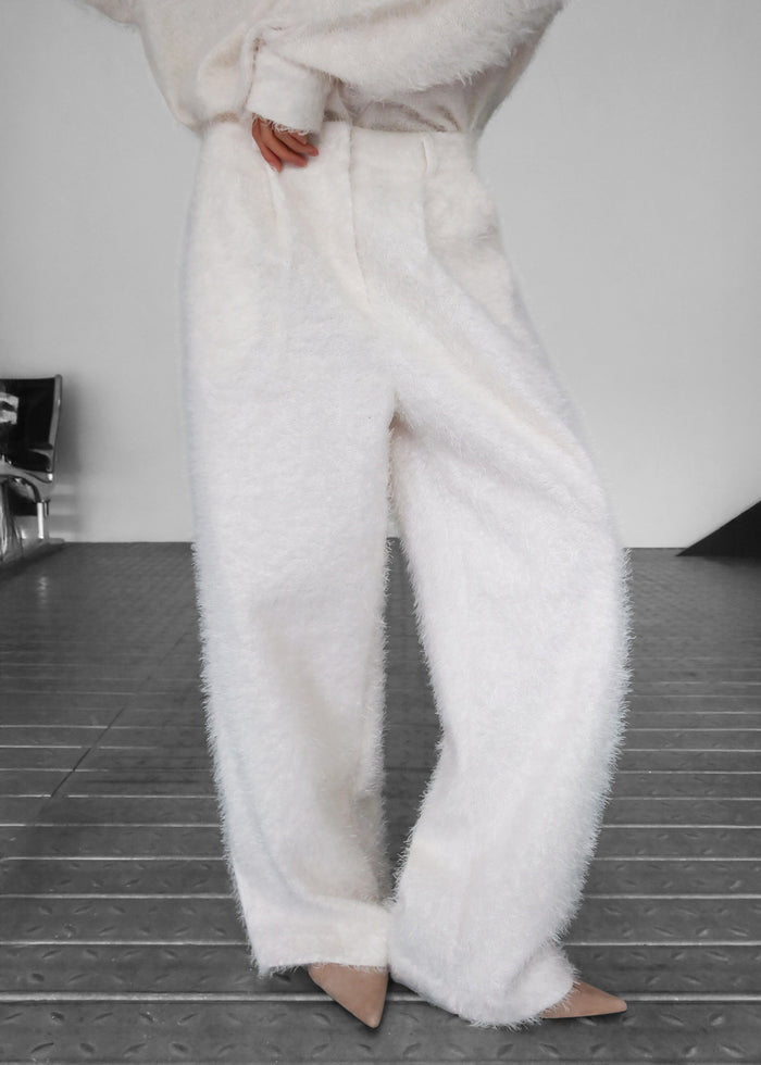 Melker Furry Pants - Off White