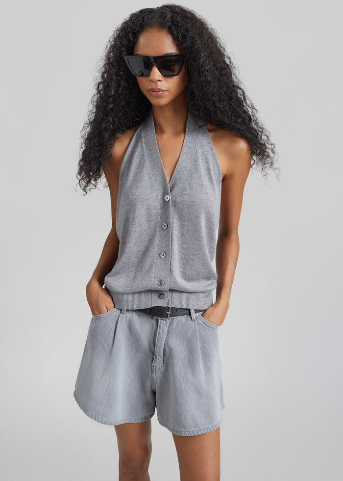 Mojave Pleated Denim Shorts - Grey Wash