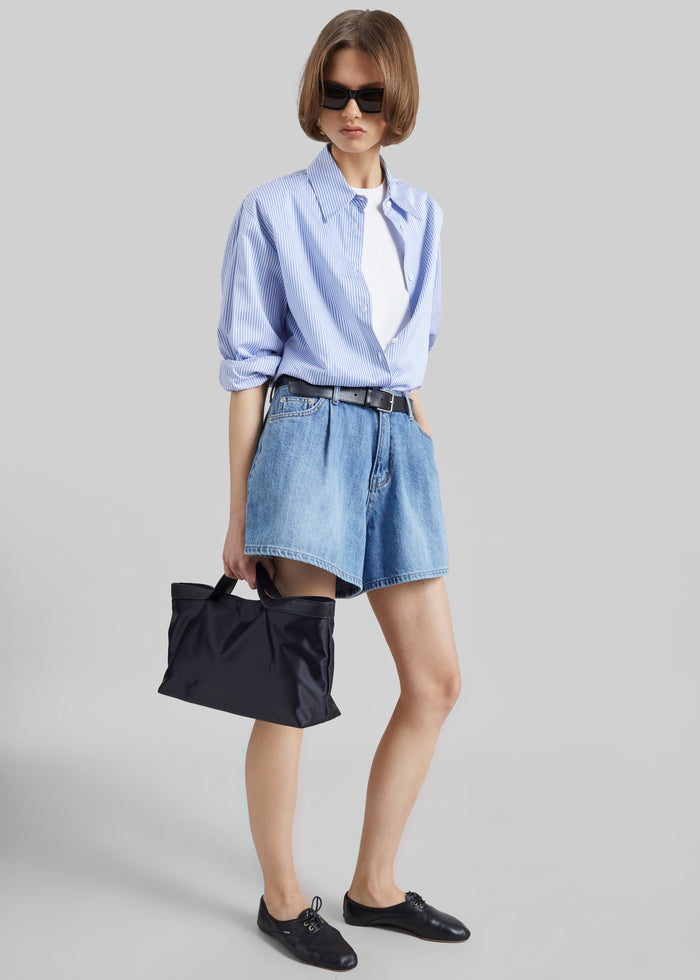 Mojave Pleated Denim Shorts - Medium Wash