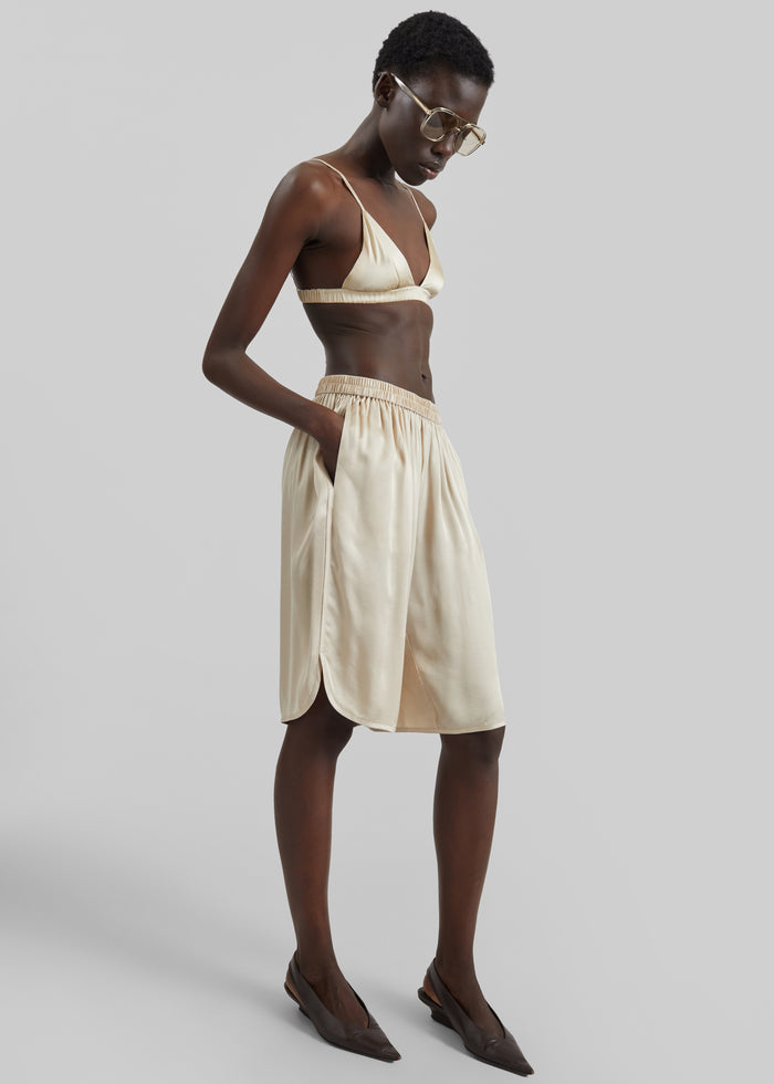 Nelis Silk Bermuda Shorts - Champagne