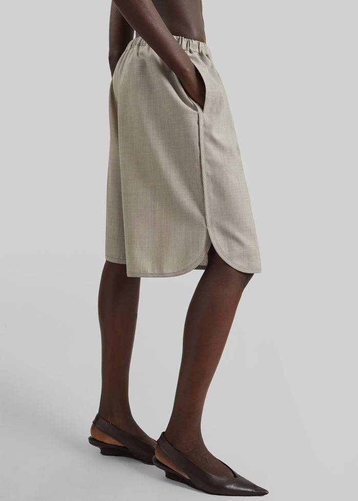 Nelis Suiting Bermuda Shorts - Beige Melange