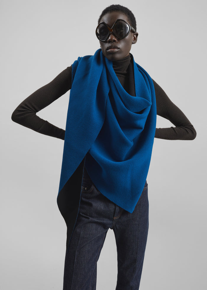 Nella Reversible Shawl - Black/Blue