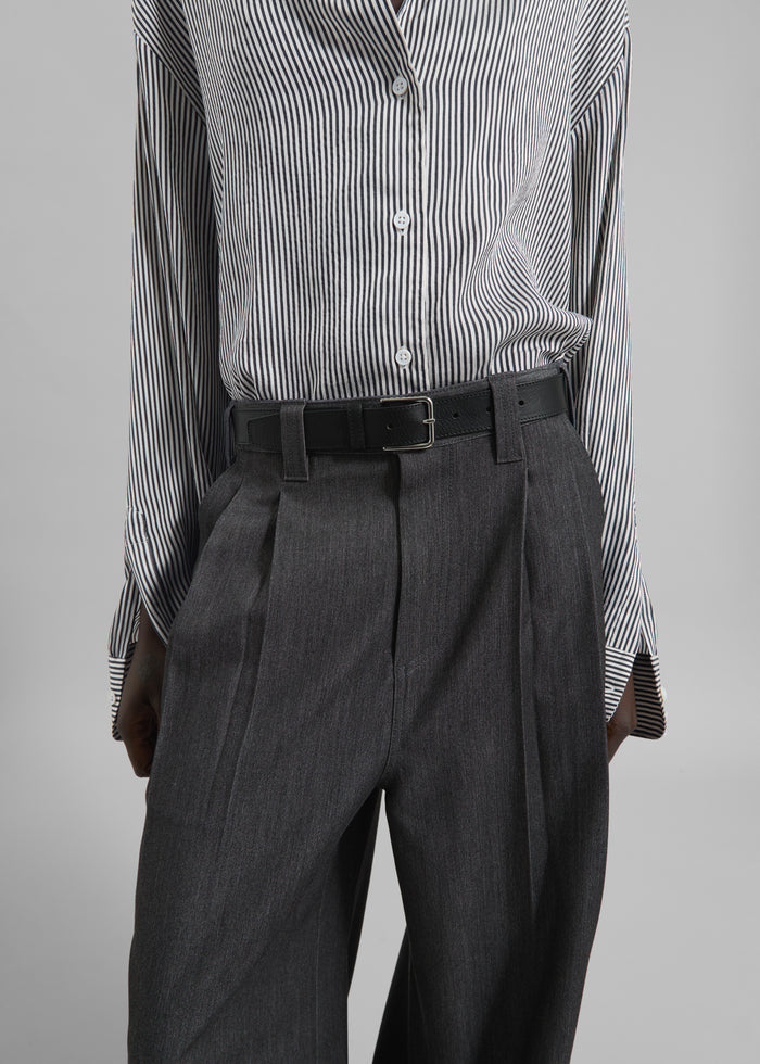 Nellore Pleated Denim Pants - Dark Grey Melange
