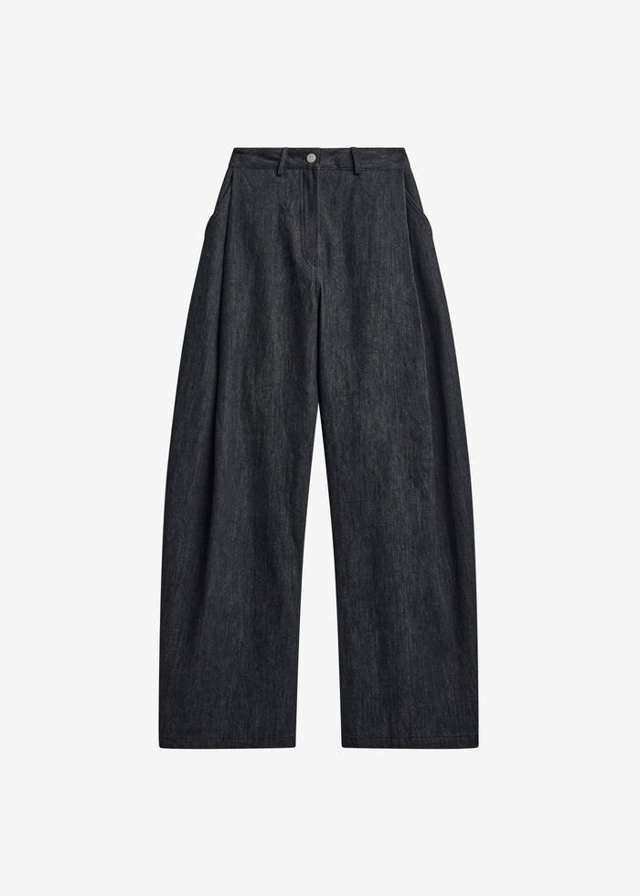 Nesna Barrel Leg Jeans - Black