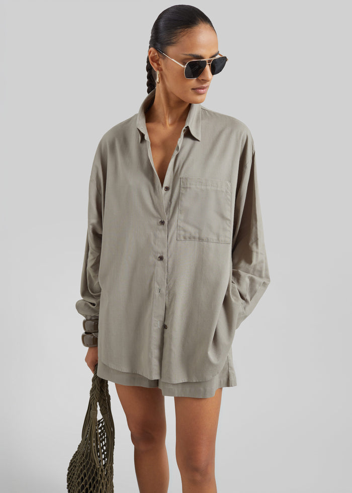 Noja Fluid Shirt - Pale Olive