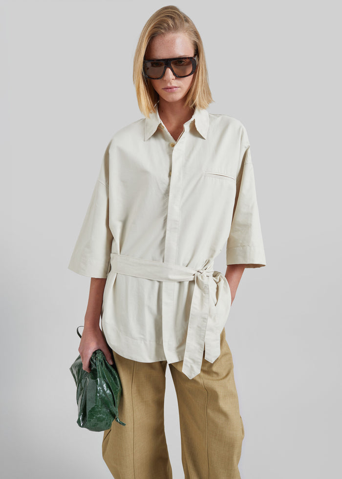 Odesa Belted Shirt - Light Beige