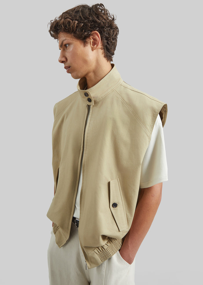 Oltrano Sleeveless Jacket - Beige