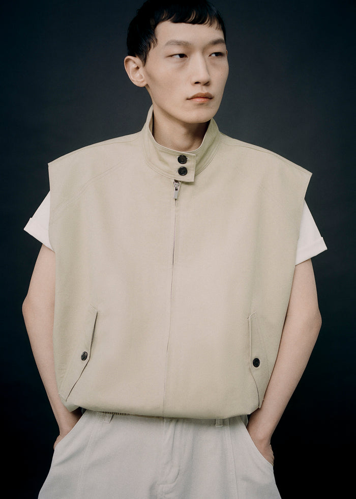 Oltrano Sleeveless Jacket - Beige