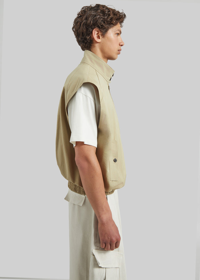 Oltrano Sleeveless Jacket - Beige