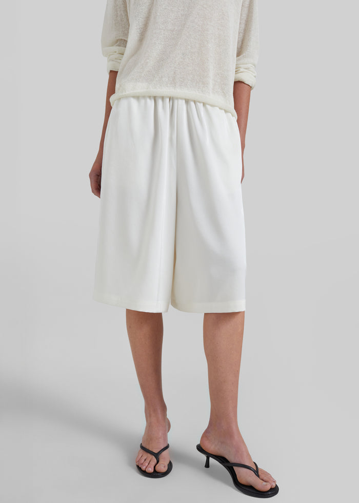 Olyne Satin Wide Bermuda Shorts - Ivory