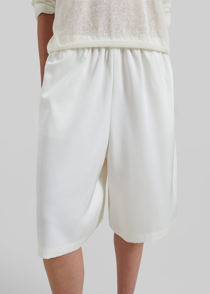 Olyne Satin Wide Bermuda Shorts - Ivory