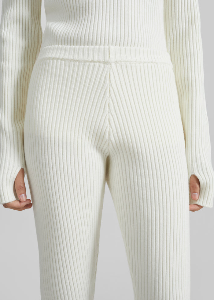 Piuma Knit Stirrup Leggings - White