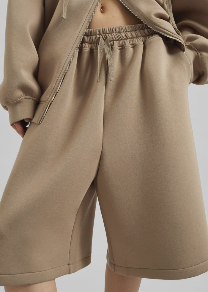 Rian Sweatshorts - Camel