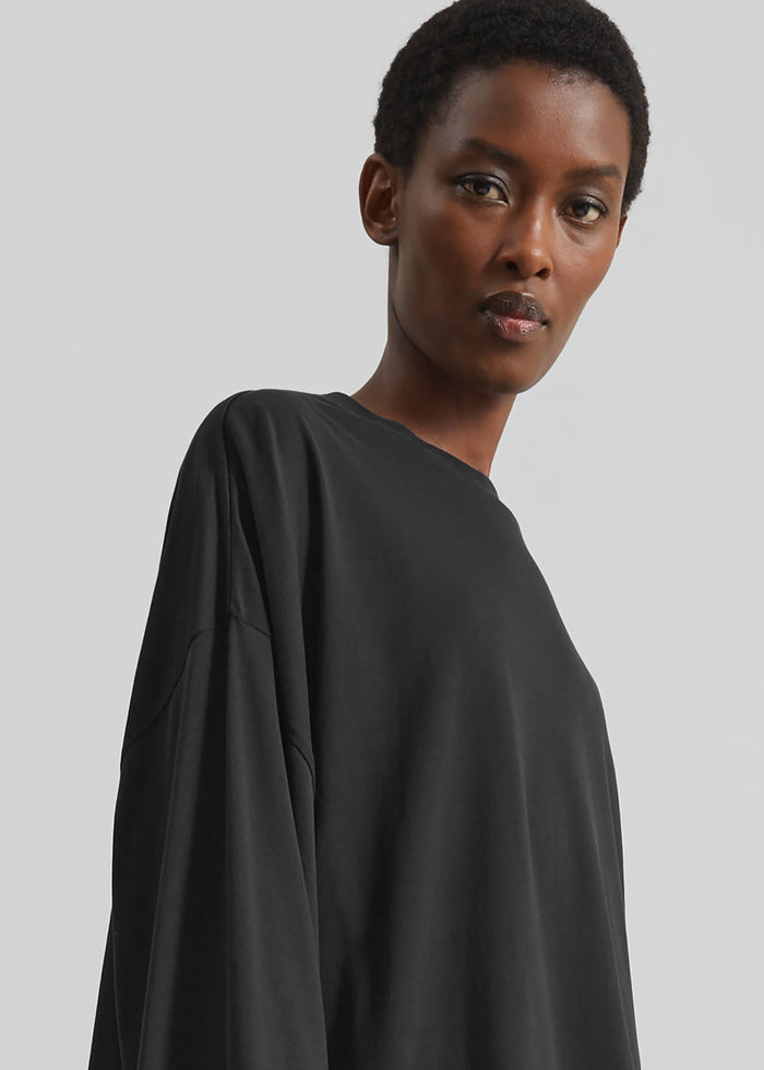Rio Oversized Sleeve Tee - Black