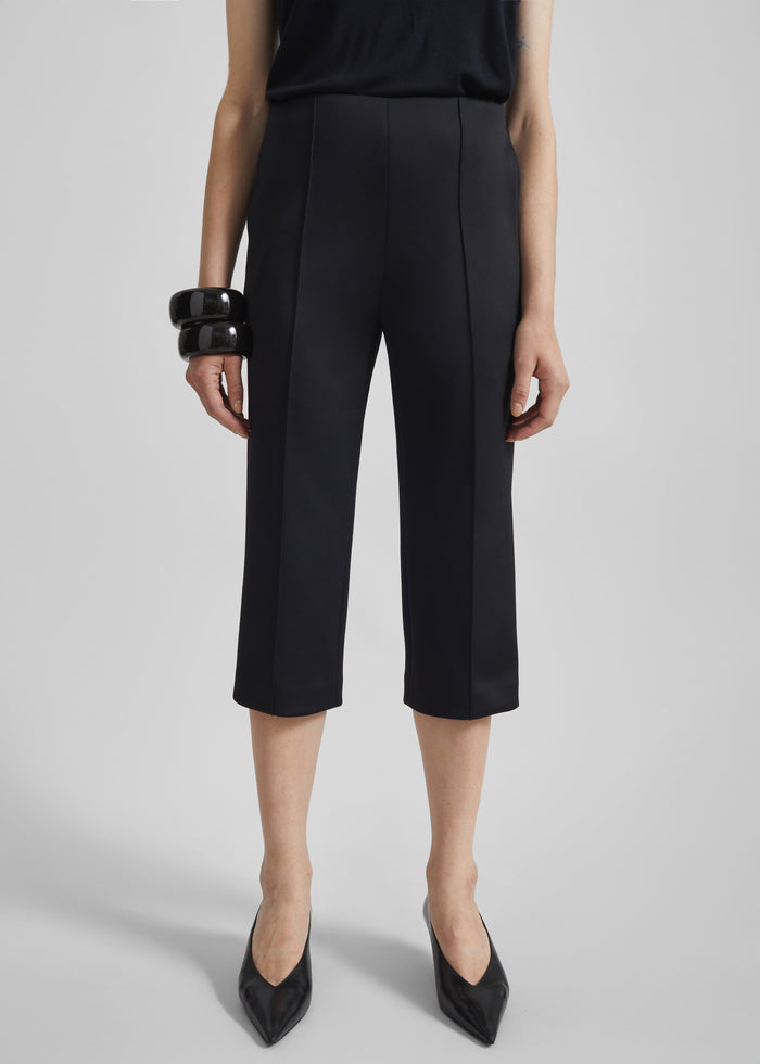 Rivoli Capri Pants - Black