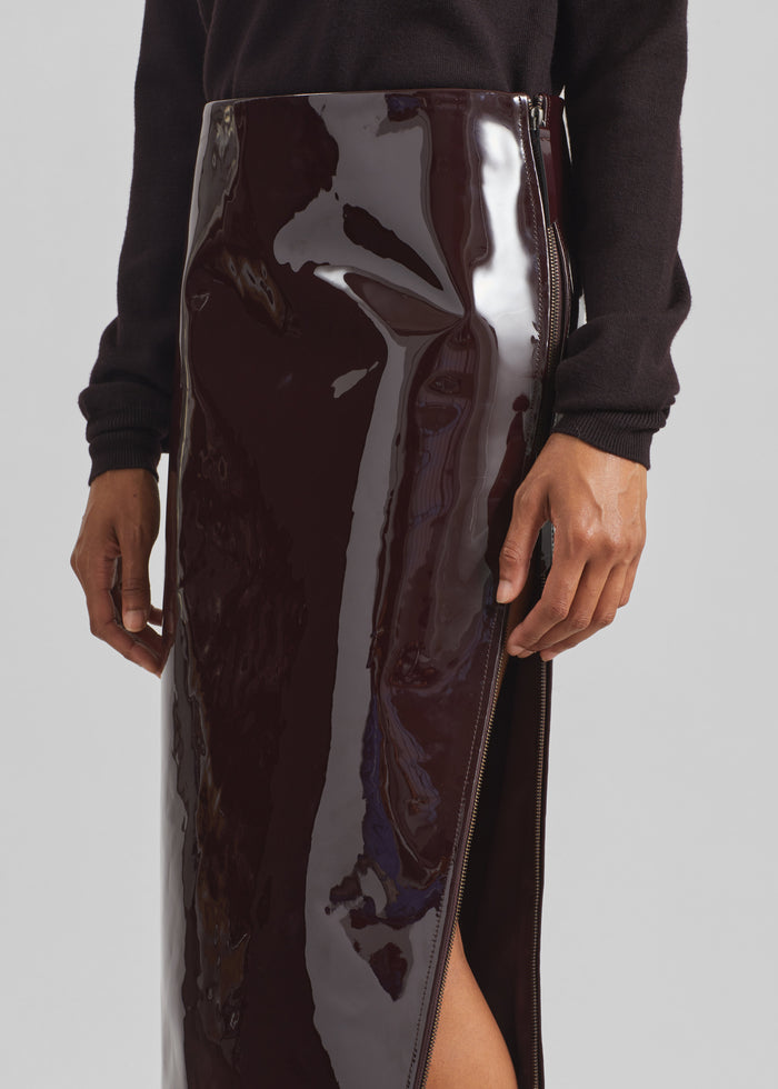Samantha Patent Zip Skirt - Burgundy