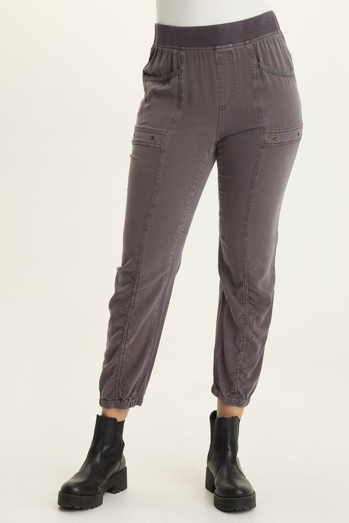 Wearables Squire Twill Banded Hem Casual Pant