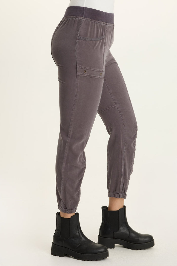 Wearables Squire Twill Banded Hem Casual Pant