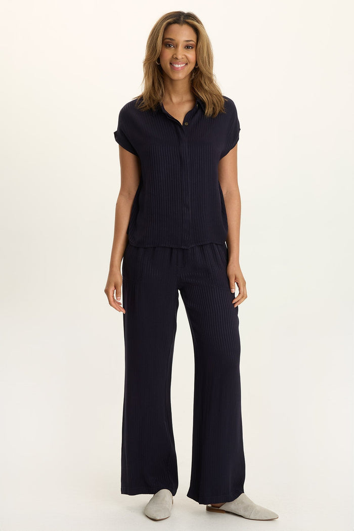 Wearables Swain Satin Stripe Short-Sleeve Button-Up