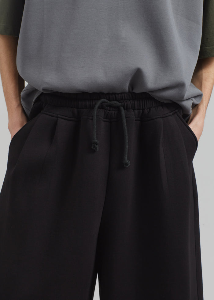 Tate Sweat Shorts - Black