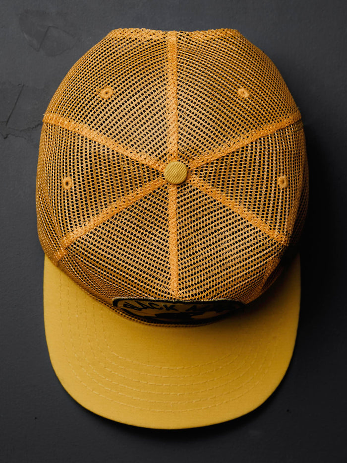 Black the "black magic" mesh trucker