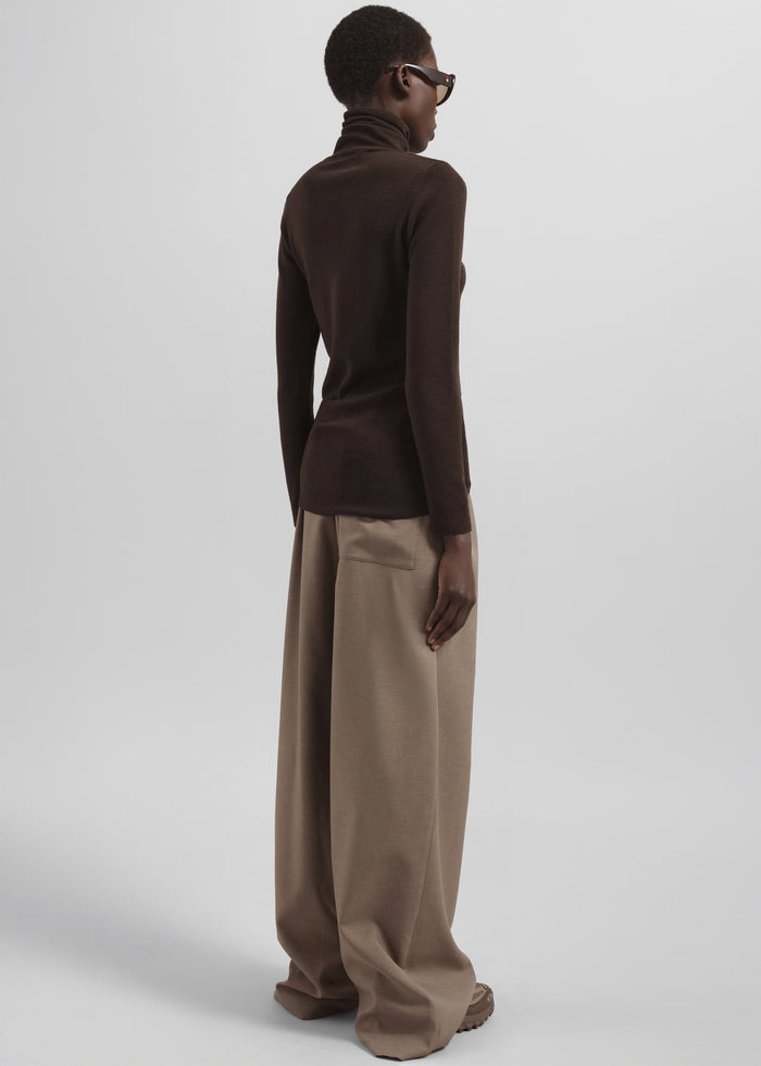 Utica Thin Turtleneck Sweater - Brown