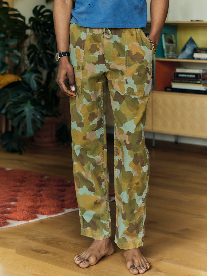 Black ventura chore pant in painted camo