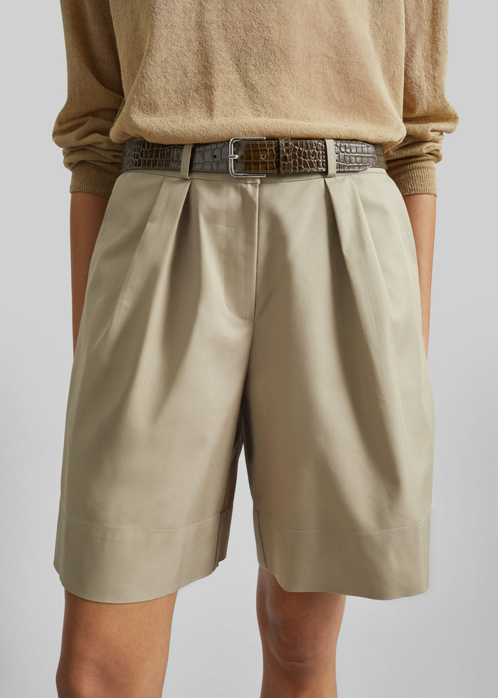 Veyra Adjustable Cuff Shorts - Beige