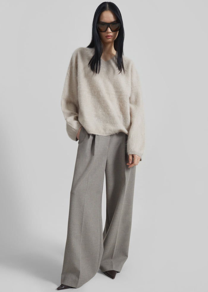Vilhena Wool Fuzzy V-Neck Sweater - Beige