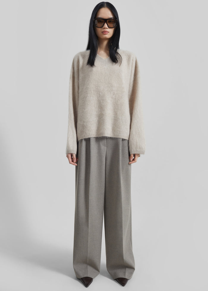 Vilhena Wool Fuzzy V-Neck Sweater - Beige
