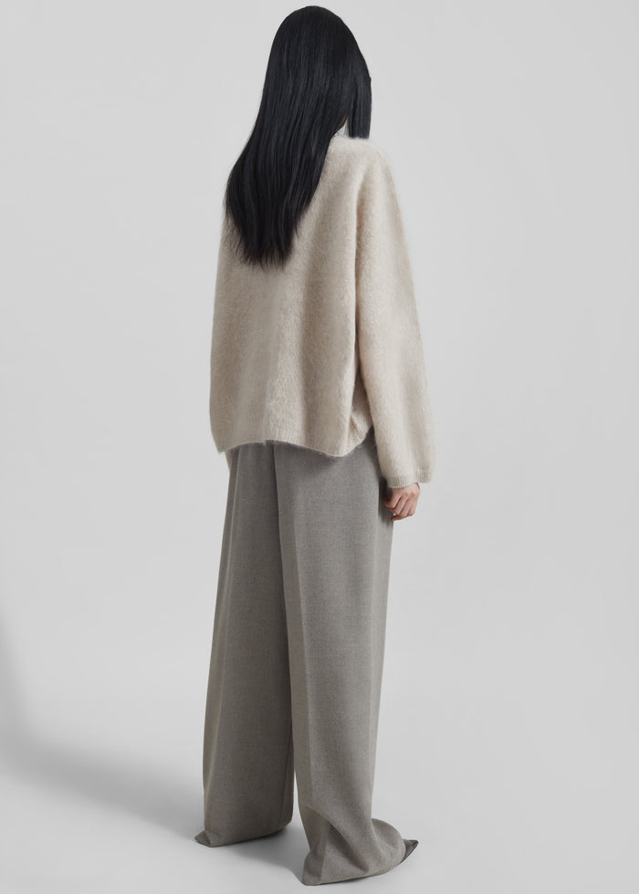 Vilhena Wool Fuzzy V-Neck Sweater - Beige