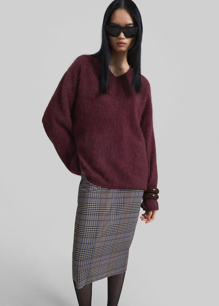 Vilhena Wool Fuzzy V-Neck Sweater - Burgundy