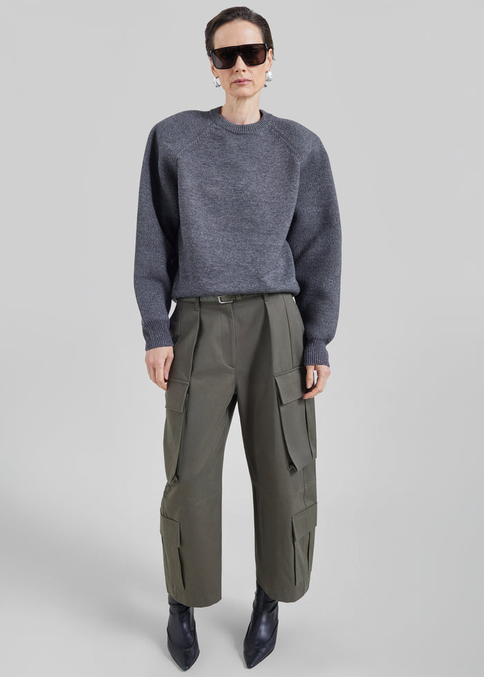 Villeron Cropped Cargo Pants - Dark Olive